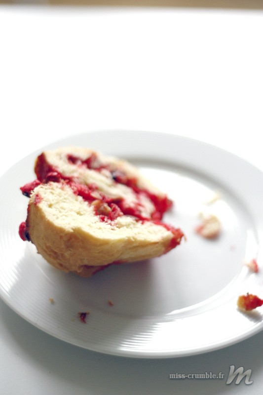 Brioche-Saint-Genix-pralines-roses