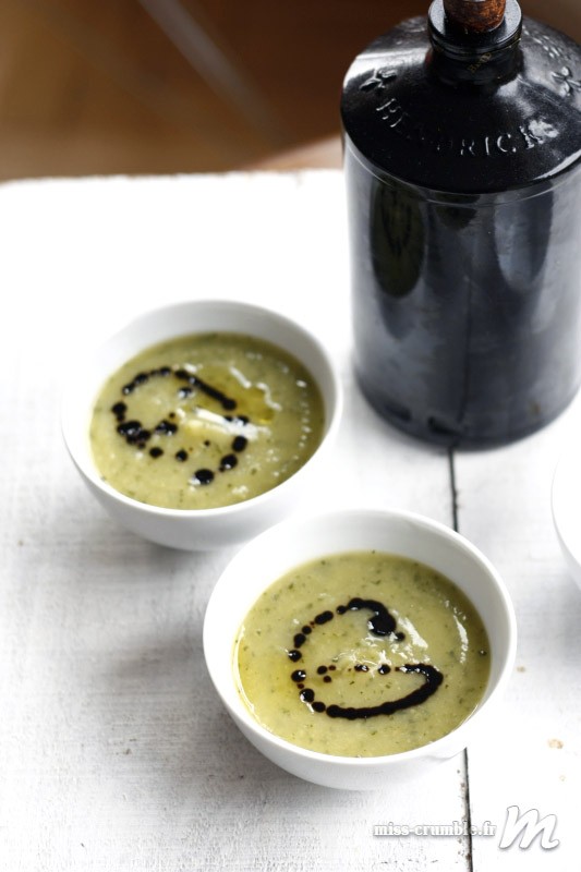 Veloute-froid-courgettes